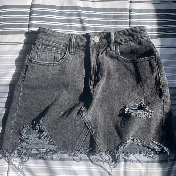 Apa dun black jean skirt - Picture 1 of 1